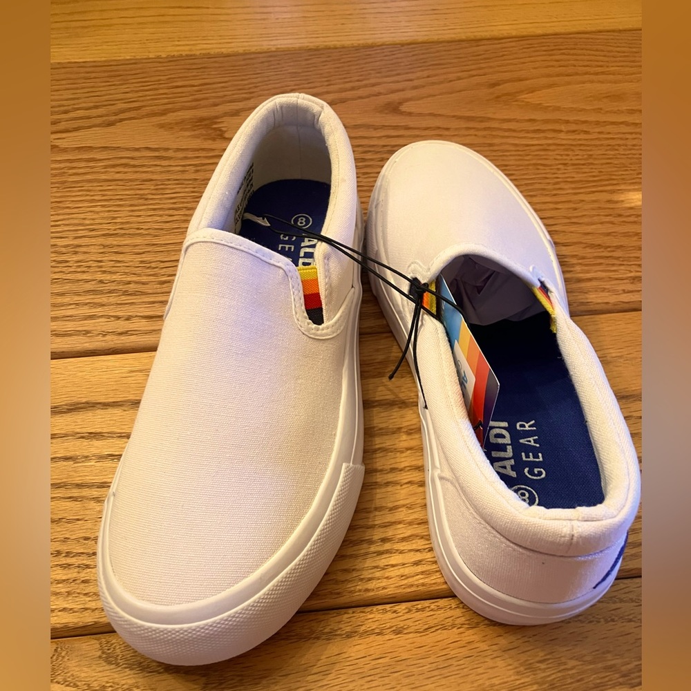 Canvas Slip-Ons ALDI Gear
